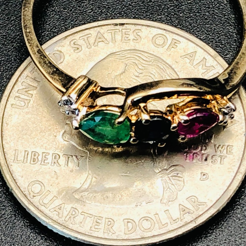 Emerald, Ruby & Sapphire Gold Ring - Picture 9 of 16
